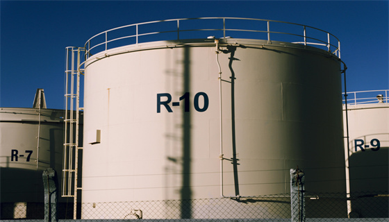 化工装置泄漏风险长期难以根除，依托化工企业HSE咨询完善多层风险防控体系